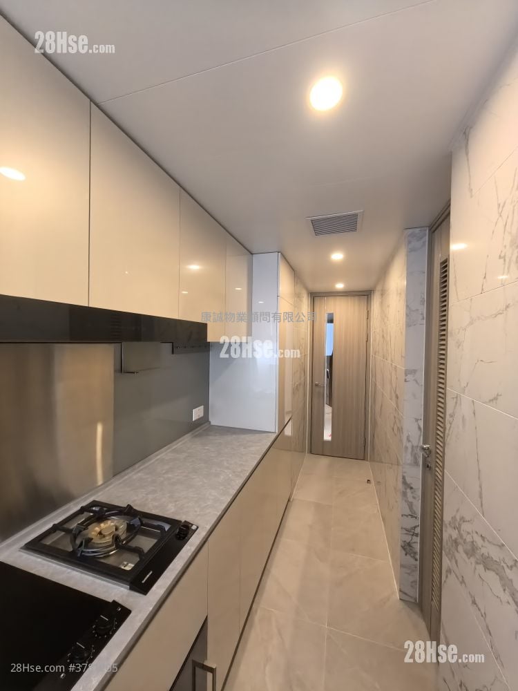 亲海駅 售盘 3 房 , 2 浴室 718 平方尺