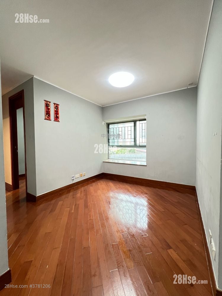 Aquamarine Sell 2 Bedrooms 502 ft²