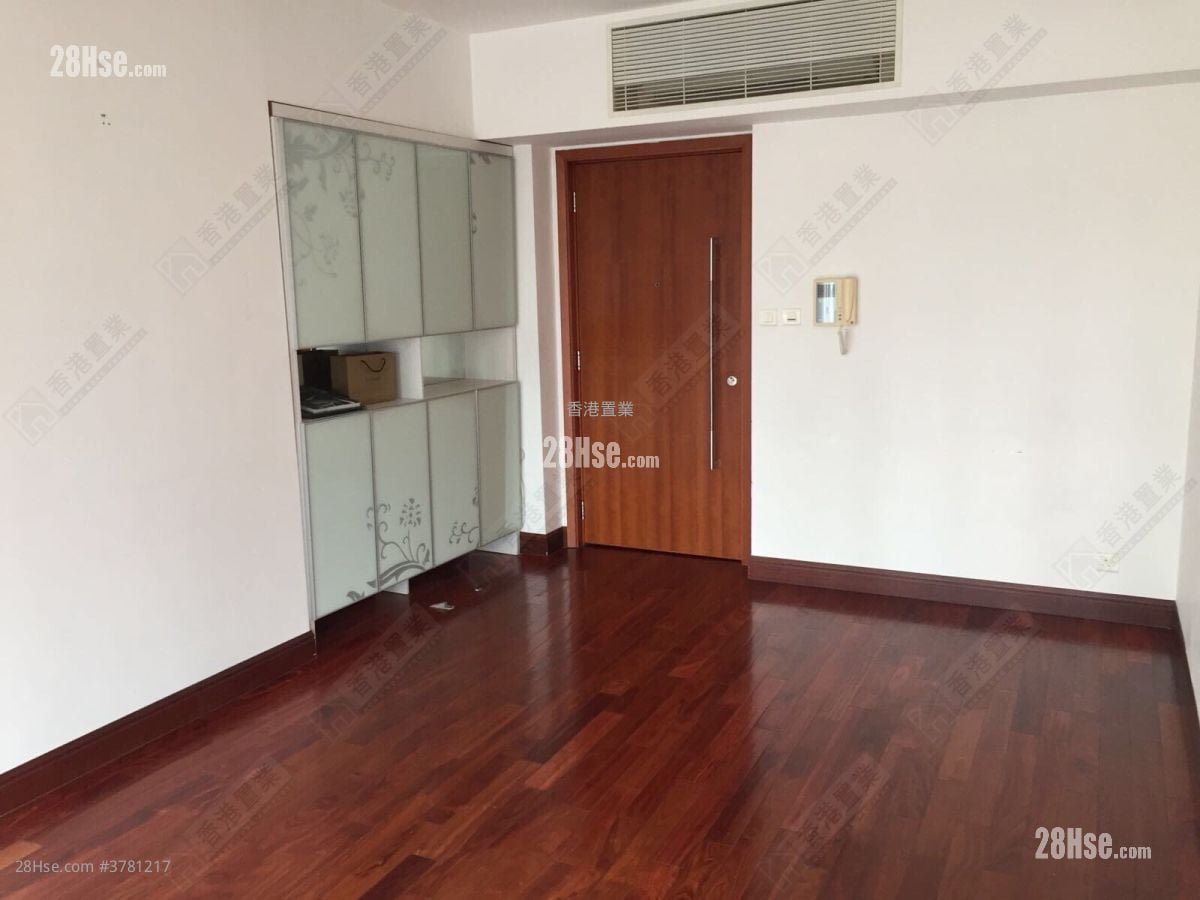 The Harbourside Sell 2 Bedrooms , 2 Bathrooms 743 ft²