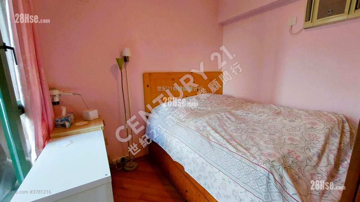 Vista Paradiso Sell 3 Bedrooms , 2 Bathrooms 650 ft²