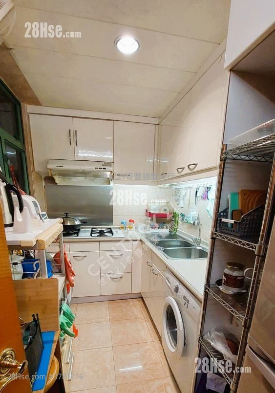 Vista Paradiso Sell 3 Bedrooms , 2 Bathrooms 650 ft²