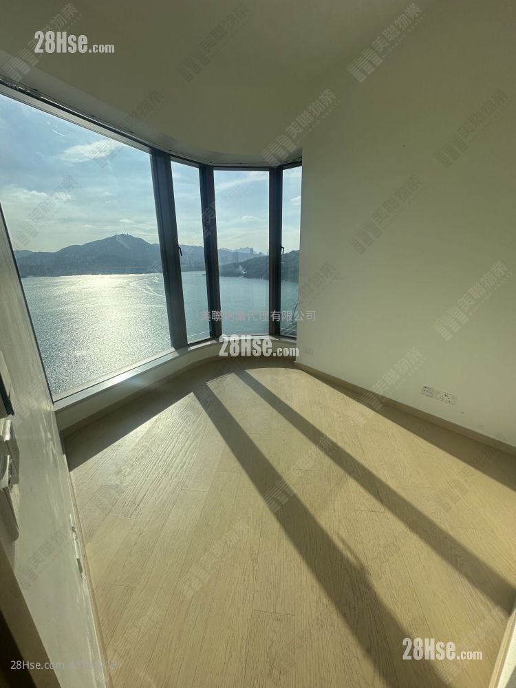 LP10 售盘 5+ 房 , 3 浴室 1,203 平方尺