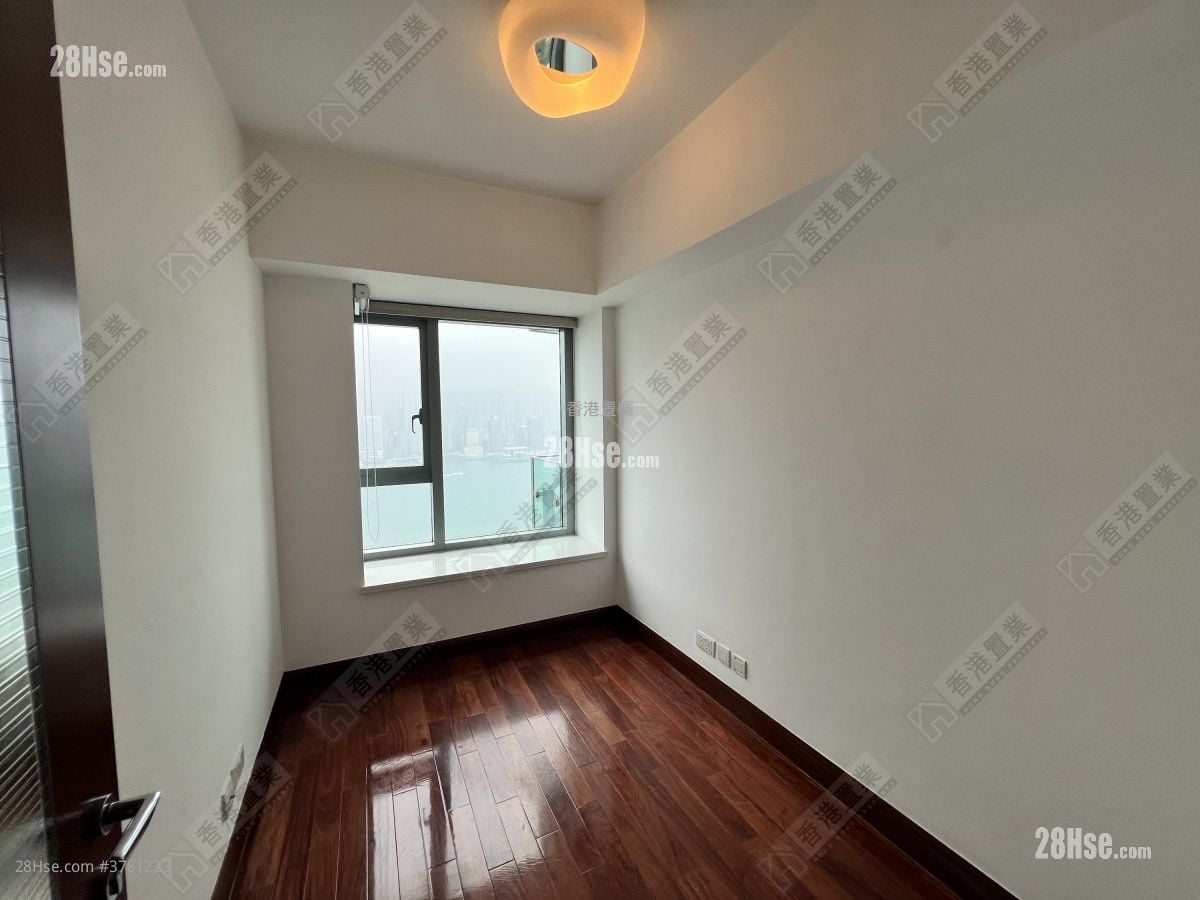 The Harbourside Sell 3 Bedrooms , 2 Bathrooms 1,059 ft²