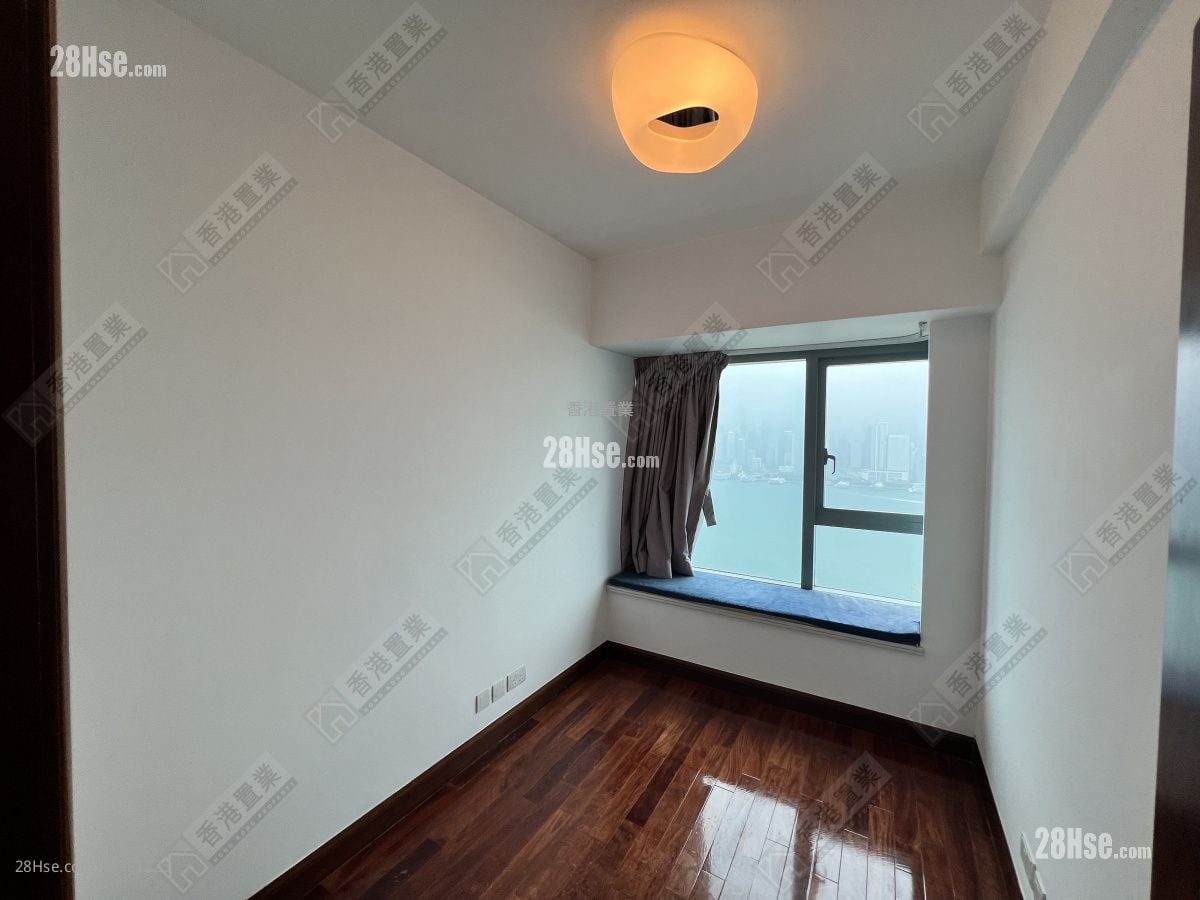 The Harbourside Sell 3 Bedrooms , 2 Bathrooms 1,059 ft²