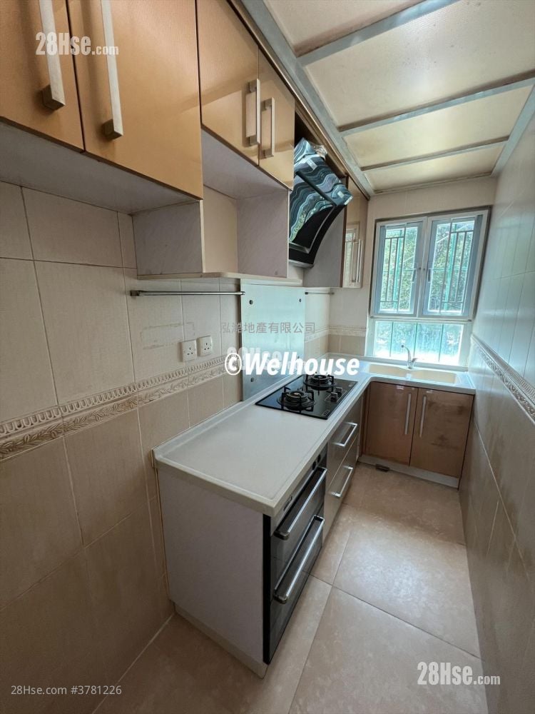 Village Sell 3 Bedrooms , 1 Bathroom 700 ft²