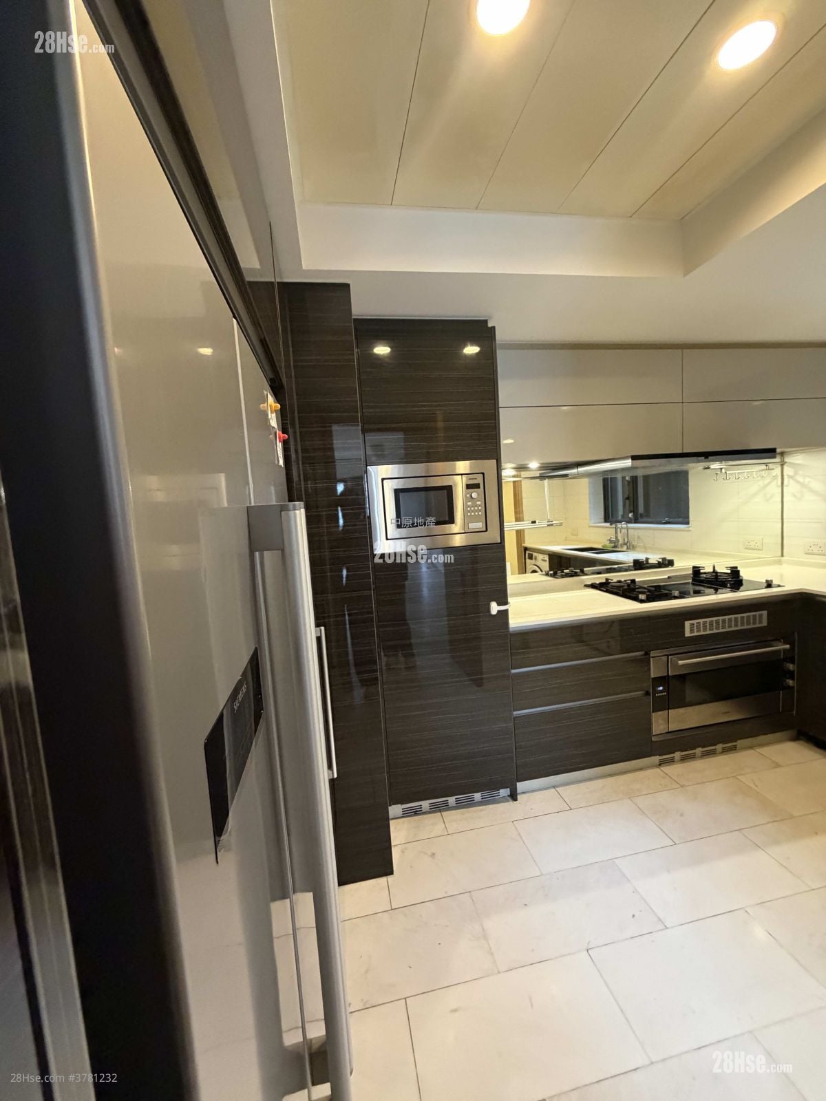 The Visionary Rental 4 Bedrooms , 3 Bathrooms 1,377 ft²