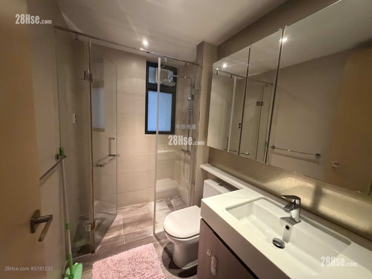 The Visionary Rental 4 Bedrooms , 3 Bathrooms 1,377 ft²