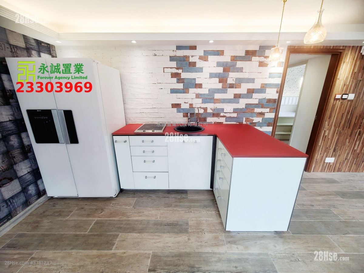 村屋 售盘 2 房 , 2 浴室