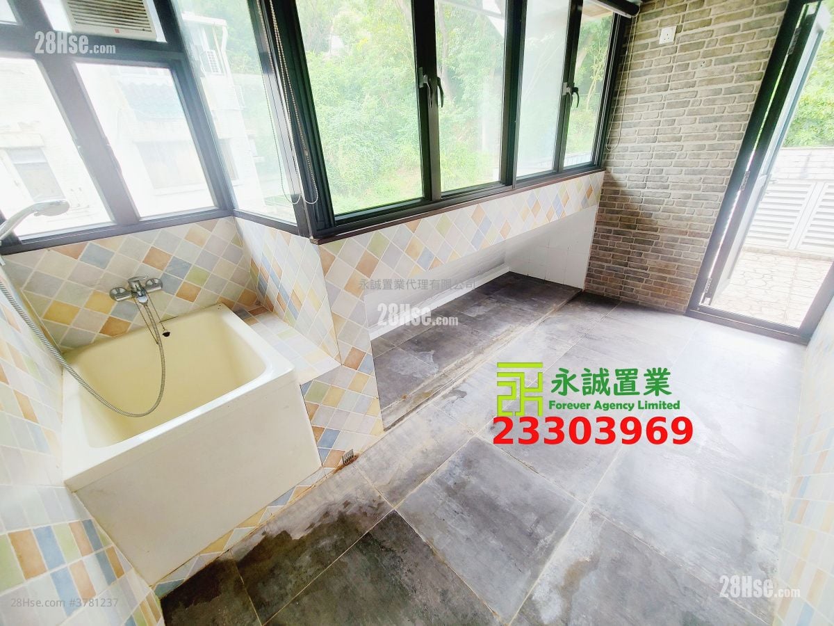 村屋 售盘 2 房 , 2 浴室