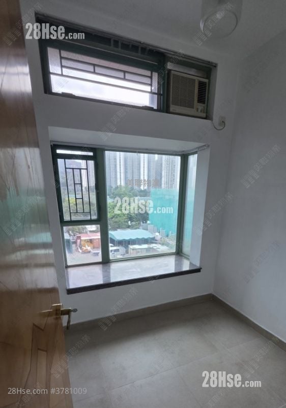 Botania Villa Sell 2 Bedrooms 509 ft²