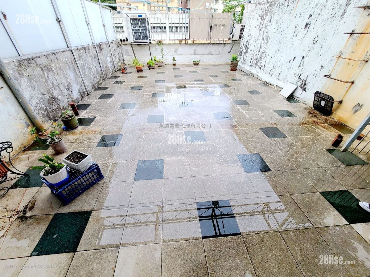 Village Sell 2 Bedrooms , 1 Bathroom