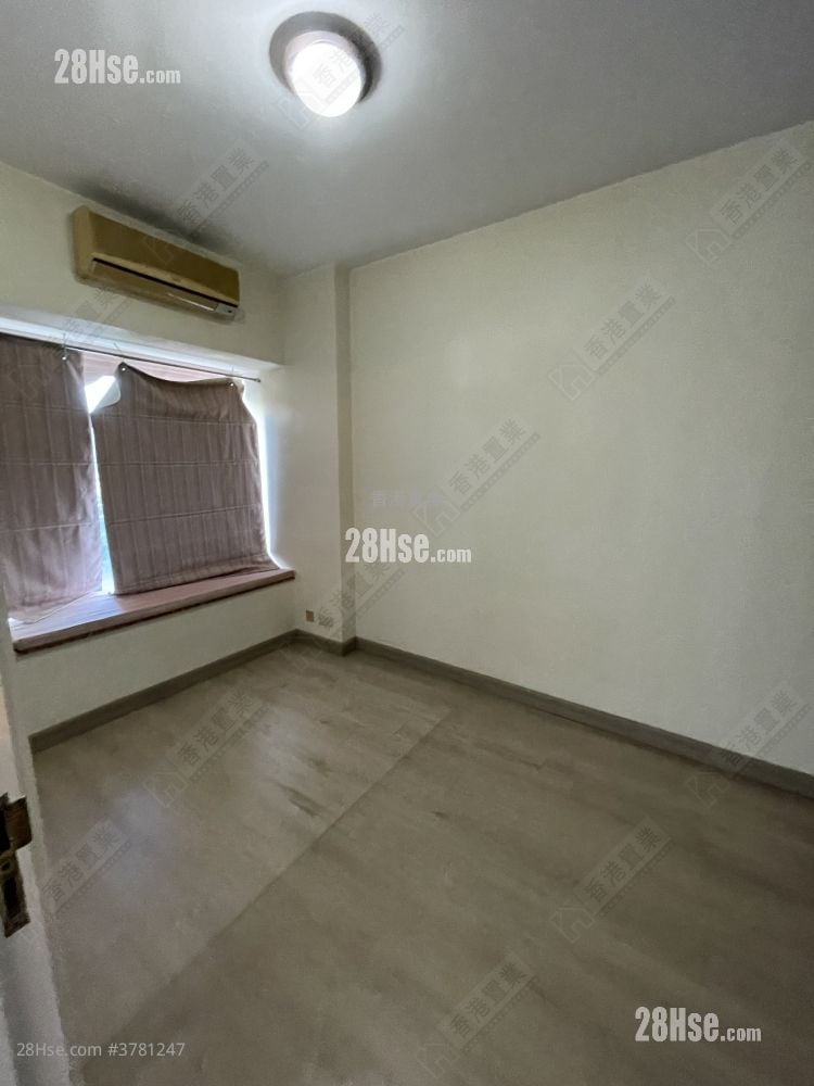 The Victoria Towers Rental 3 Bedrooms , 2 Bathrooms 804 ft²