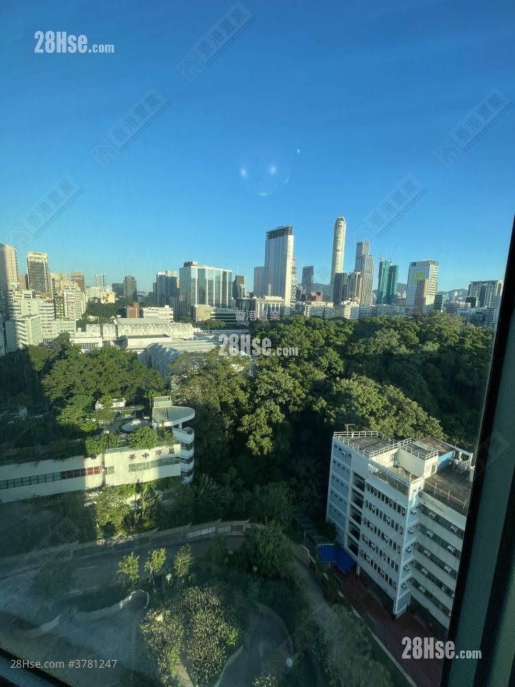 The Victoria Towers Rental 3 Bedrooms , 2 Bathrooms 804 ft²