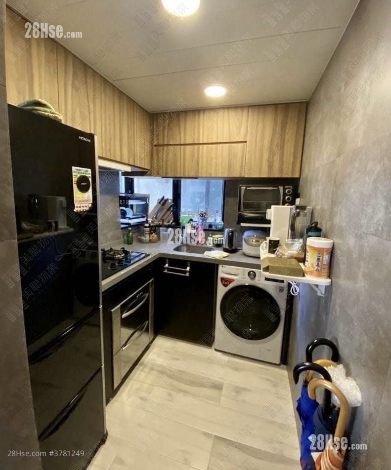 Tai Hing Gardens Sell 2 Bedrooms 419 ft²