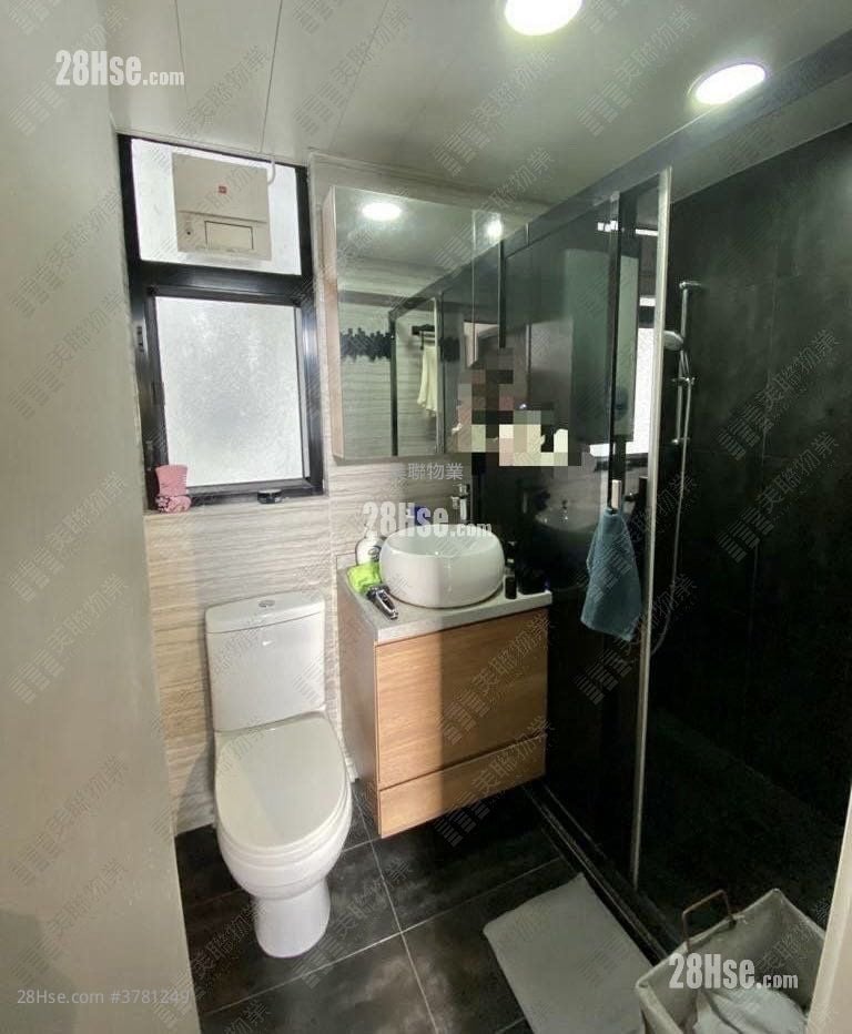 Tai Hing Gardens Sell 2 Bedrooms 419 ft²