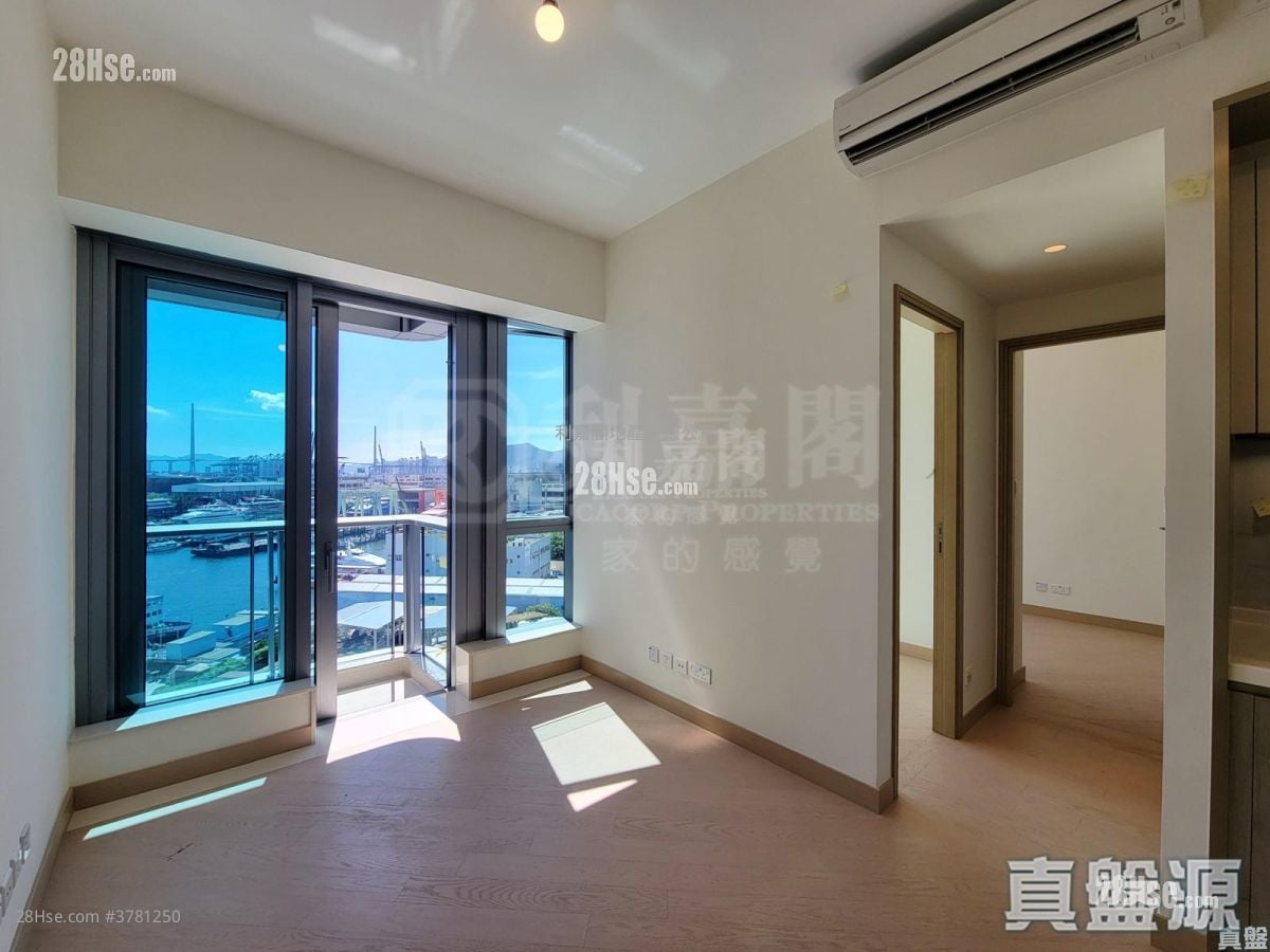 维港滙 售盘 2 房 448 平方尺