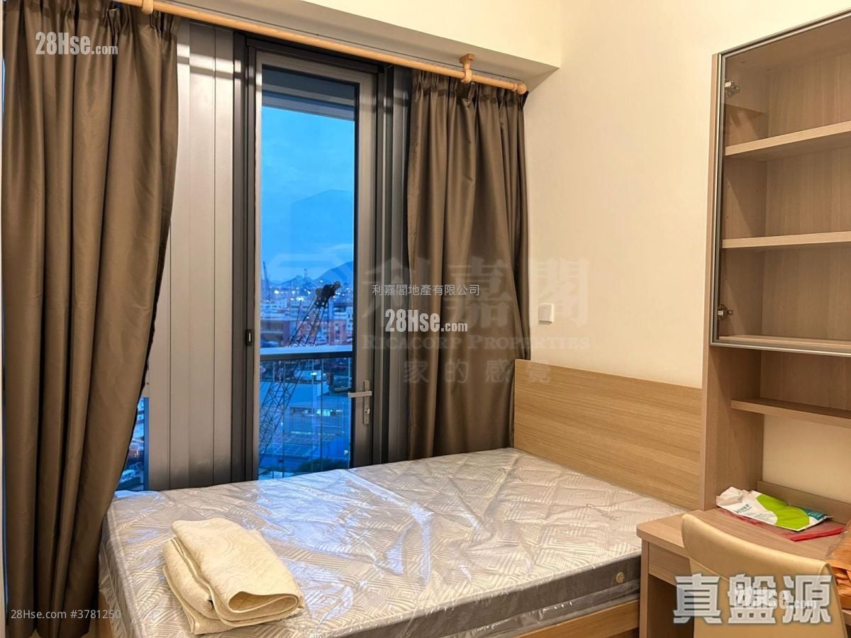 维港滙 售盘 2 房 448 平方尺