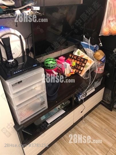 Tin Lai Court Sell Studio 213 ft²