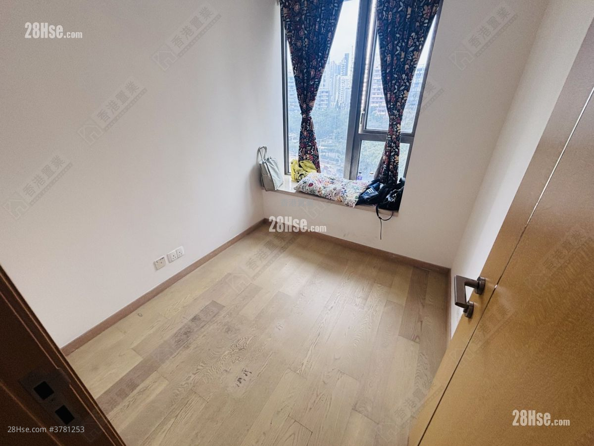 Grand Austin Sell 2 Bedrooms , 2 Bathrooms 580 ft²