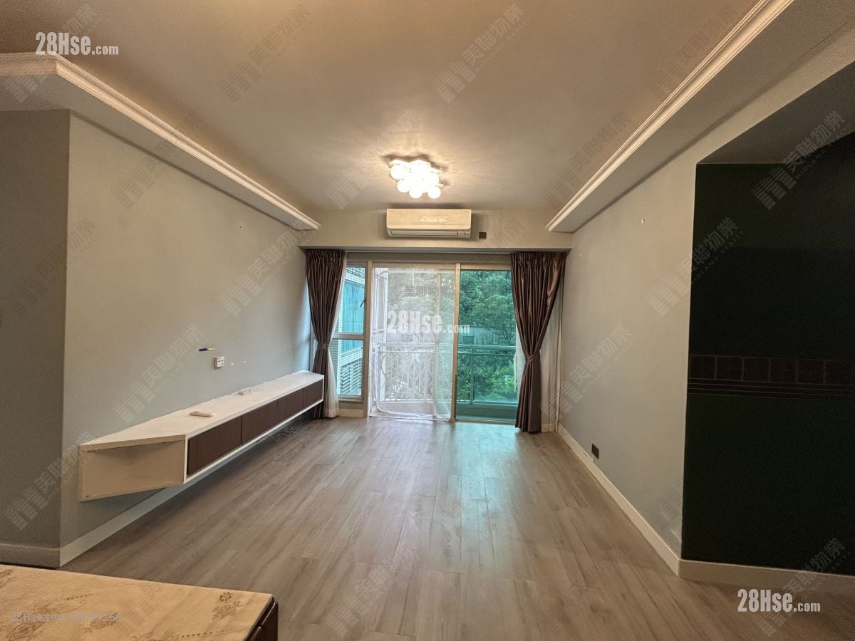 名城 售盘 4 房 , 3 浴室 958 平方尺