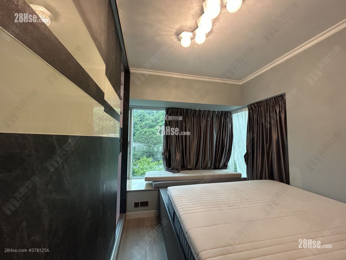 名城 售盘 4 房 , 3 浴室 958 平方尺