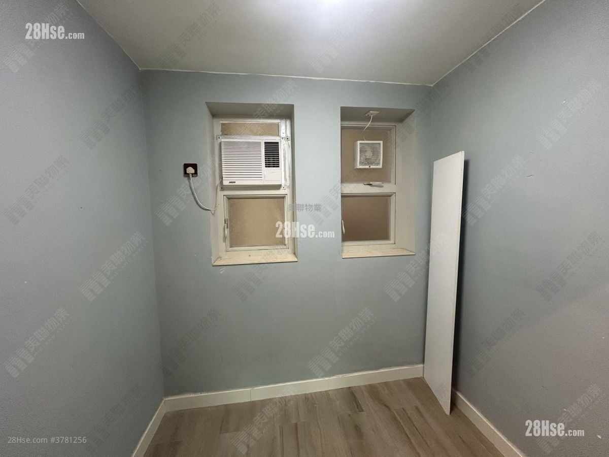 名城 售盘 4 房 , 3 浴室 958 平方尺