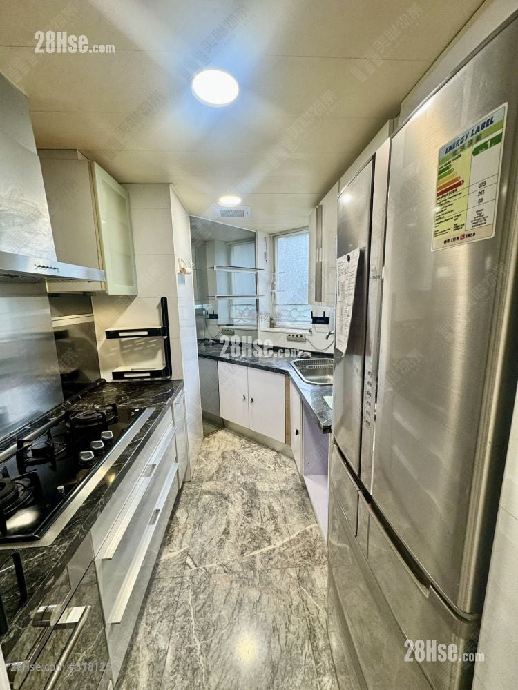 名城 售盘 4 房 , 3 浴室 958 平方尺