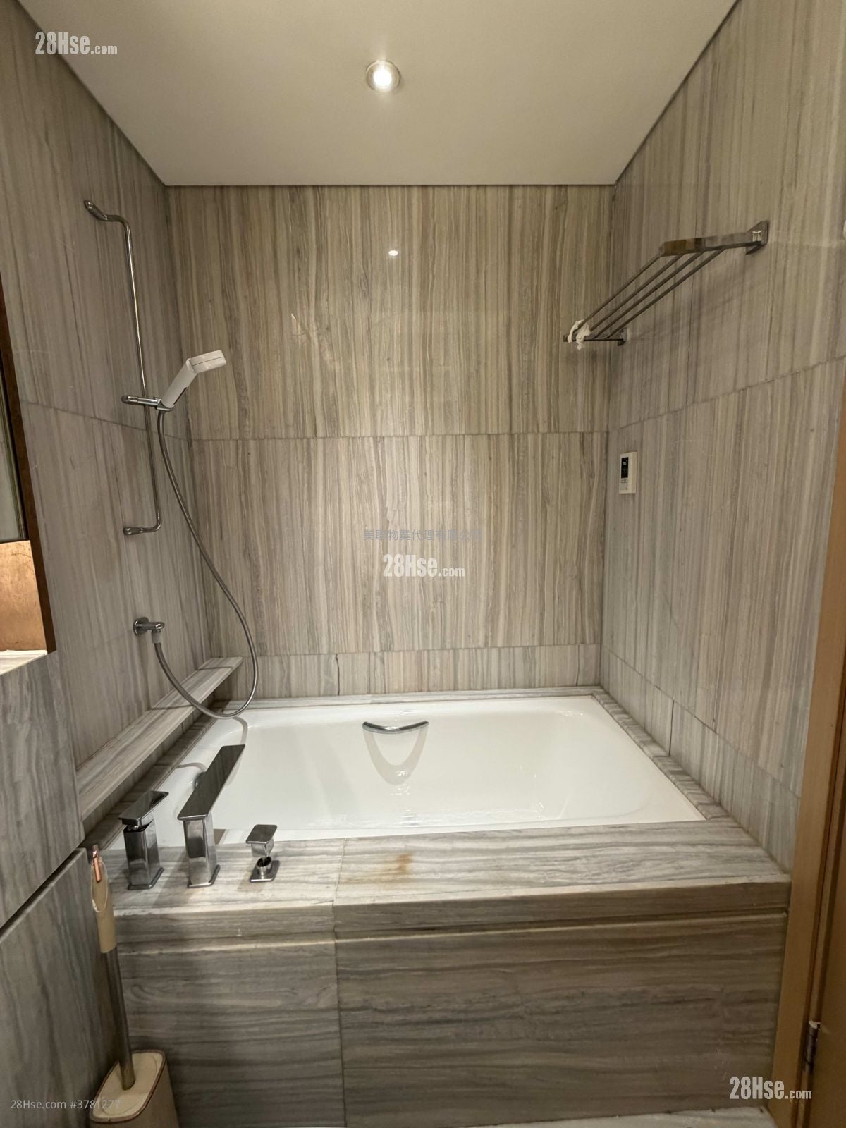 升荟 租盘 1,975 平方尺