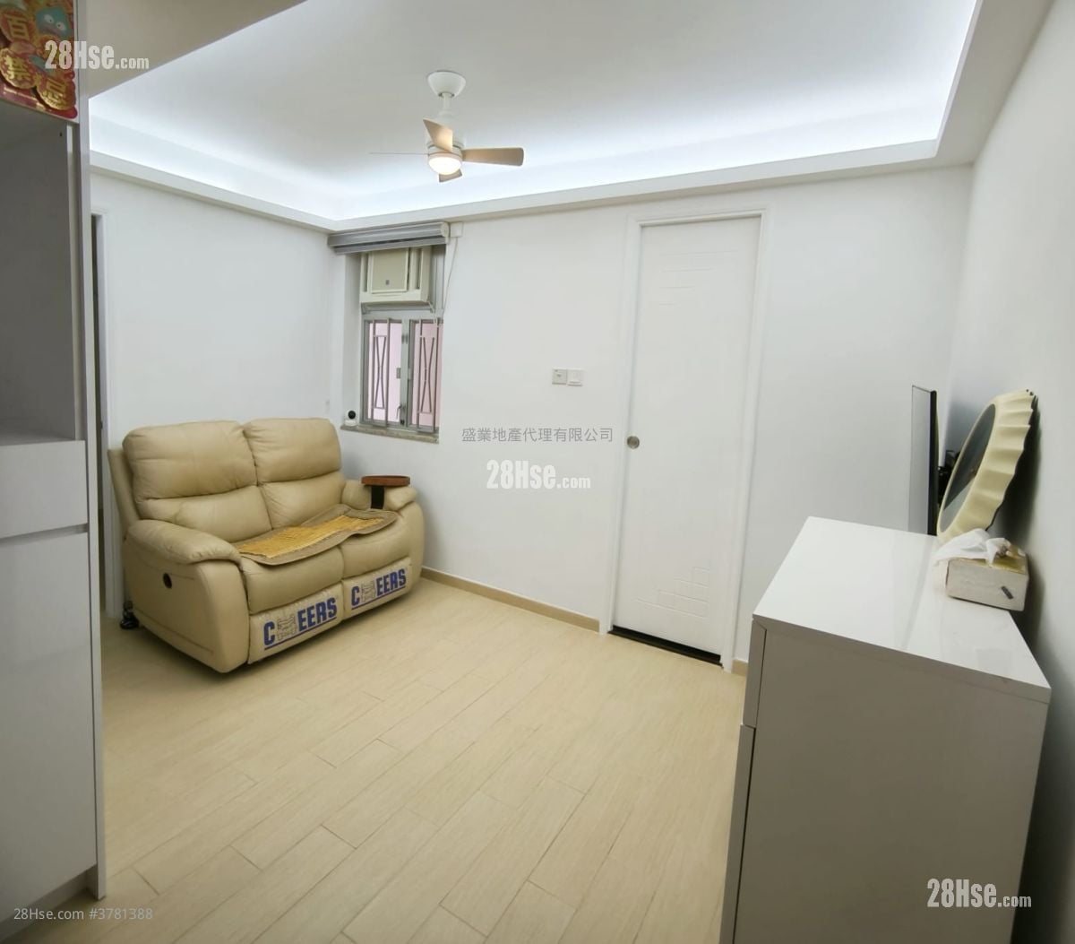 Tsuen Wan Centre Rental 2 Bedrooms , 1 Bathroom 329 ft²