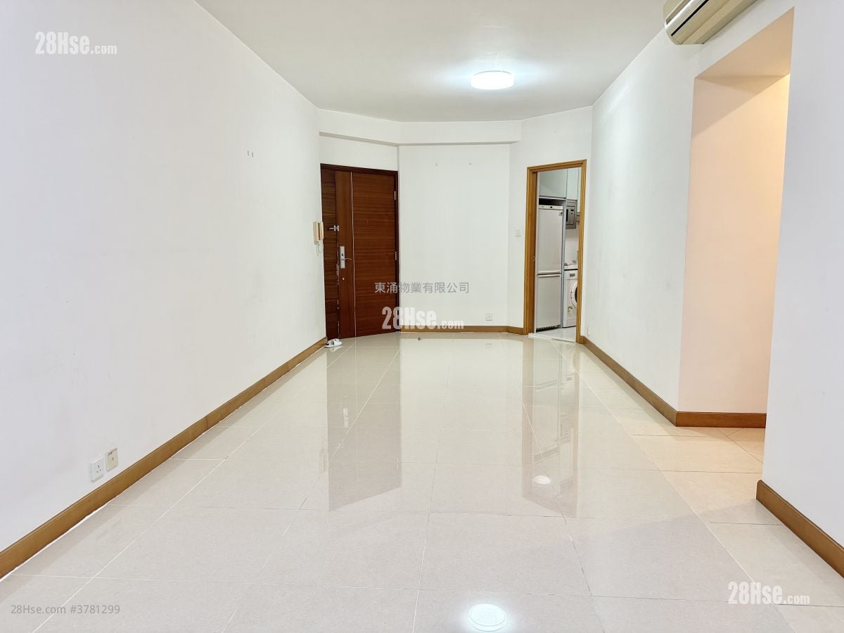 Coastal Skyline Rental 3 Bedrooms , 2 Bathrooms 883 ft²