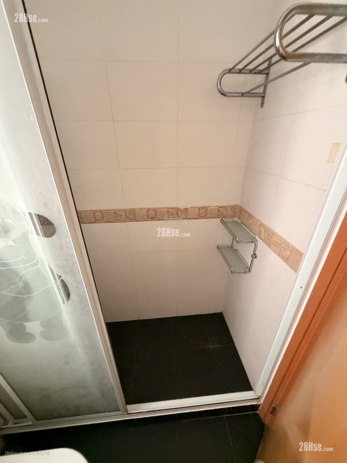 Nan Fung Sun Chuen Rental 2 Bedrooms , 1 Bathroom 391 ft²