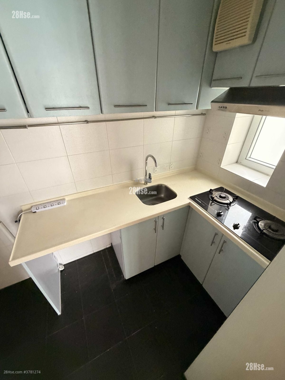 Nan Fung Sun Chuen Rental 2 Bedrooms , 1 Bathroom 391 ft²