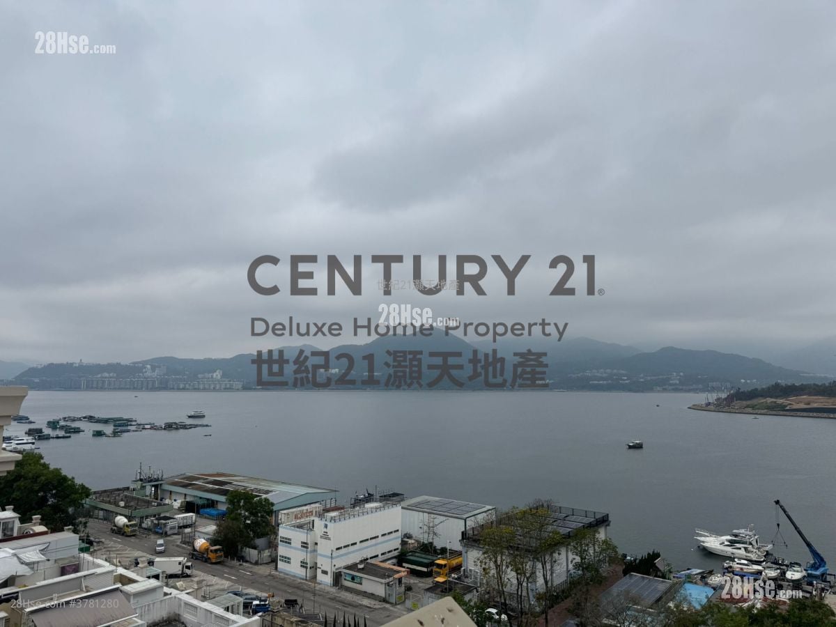 The Beverly Hills Rental 5+ Bedrooms , 2 Bathrooms 1,606 ft²