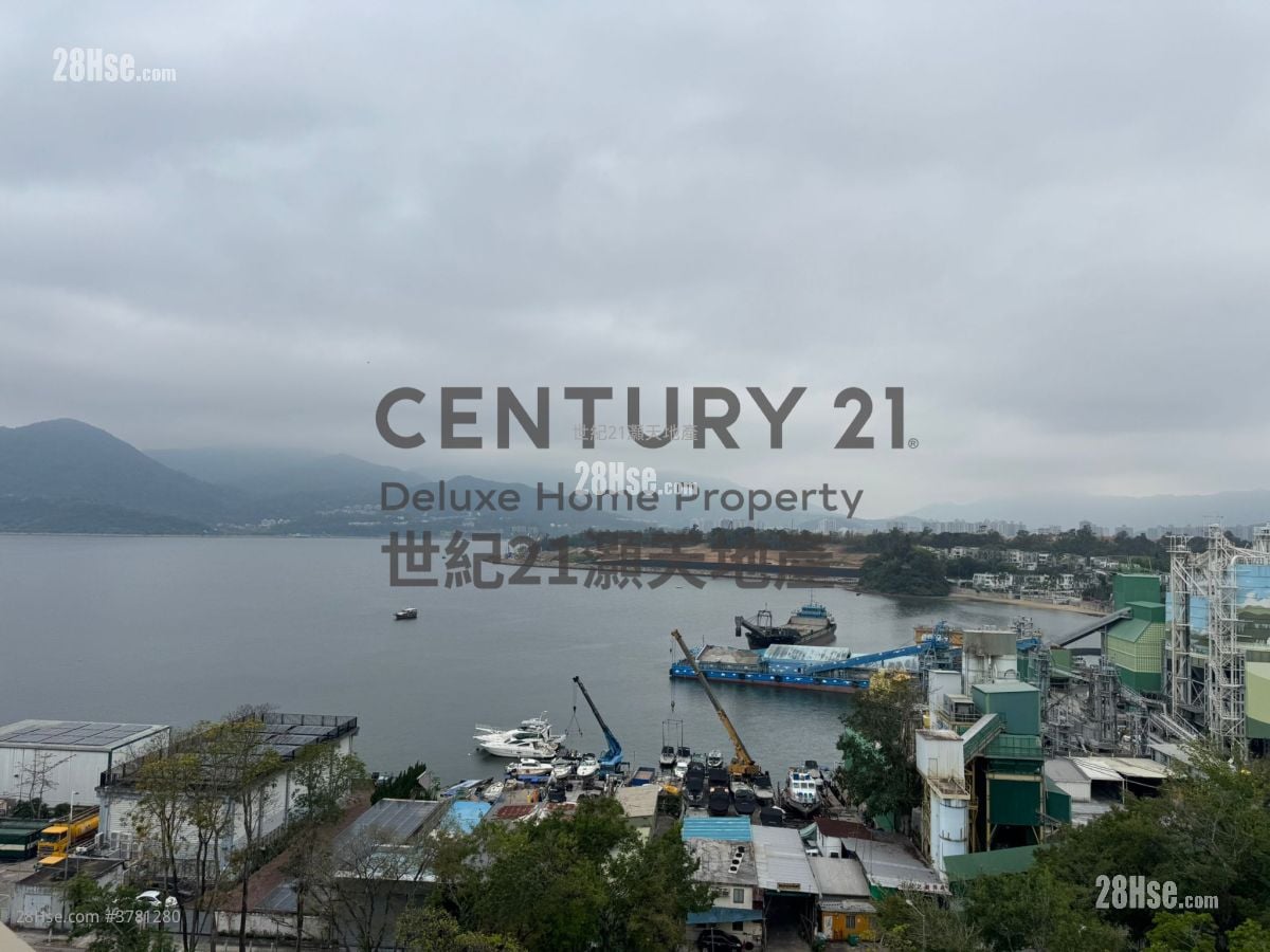 The Beverly Hills Rental 5+ Bedrooms , 2 Bathrooms 1,606 ft²