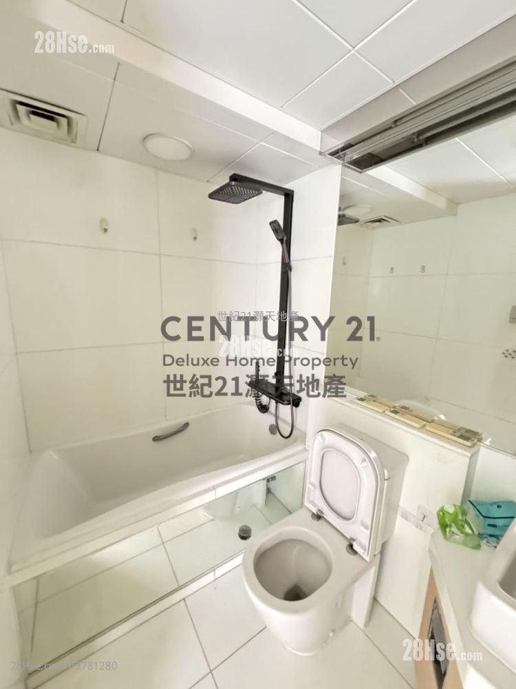 The Beverly Hills Rental 5+ Bedrooms , 2 Bathrooms 1,606 ft²