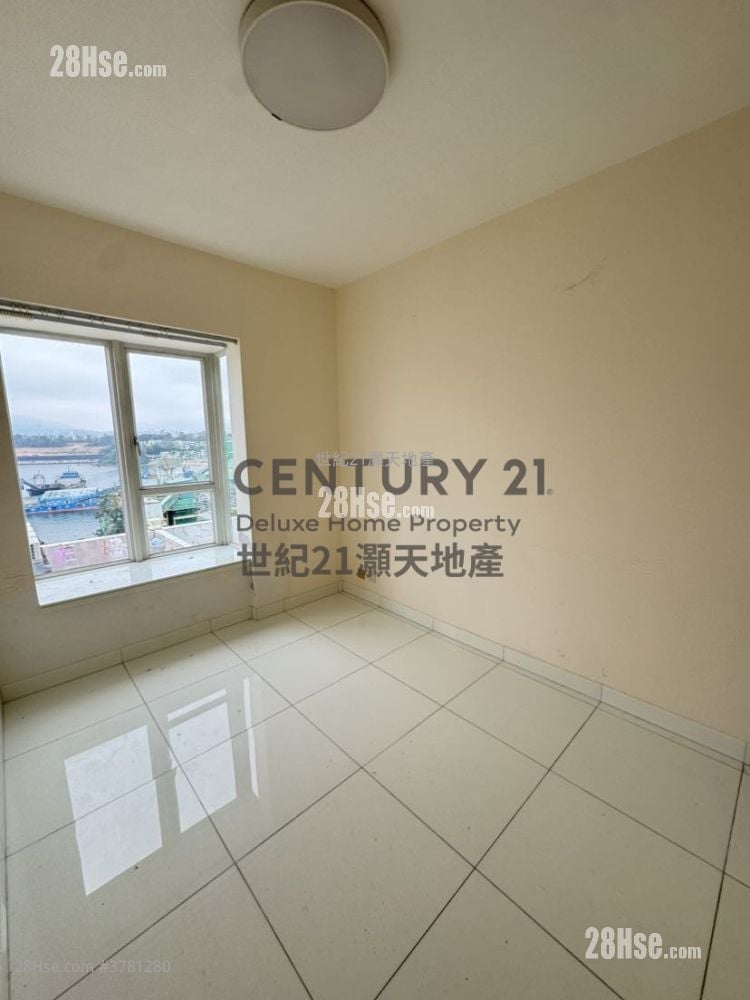 The Beverly Hills Rental 5+ Bedrooms , 2 Bathrooms 1,606 ft²