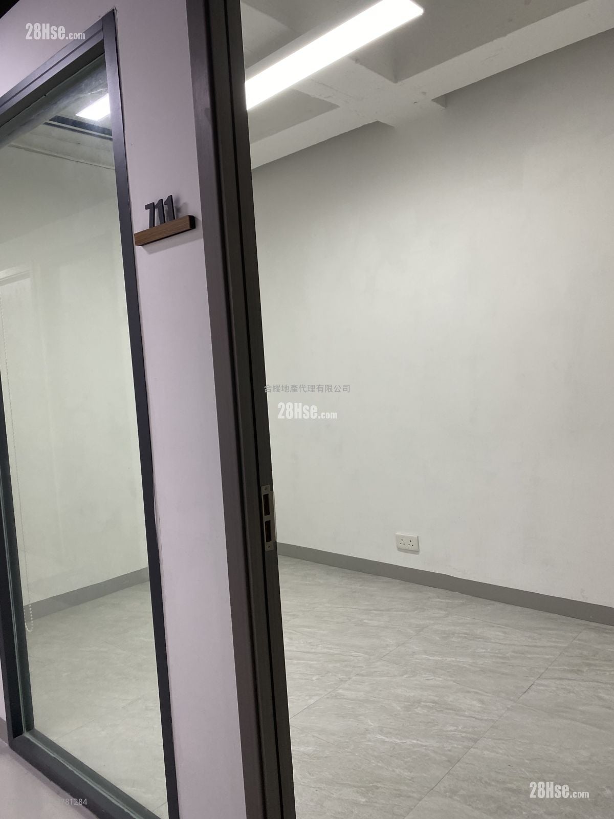 Gee Lok Industrial Building Rental 100 ft²