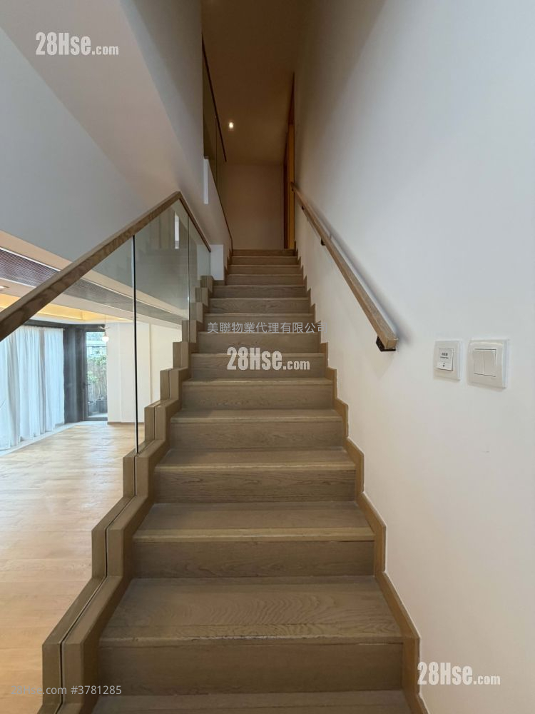 The Visionary Sell 4 Bedrooms 1,975 ft²