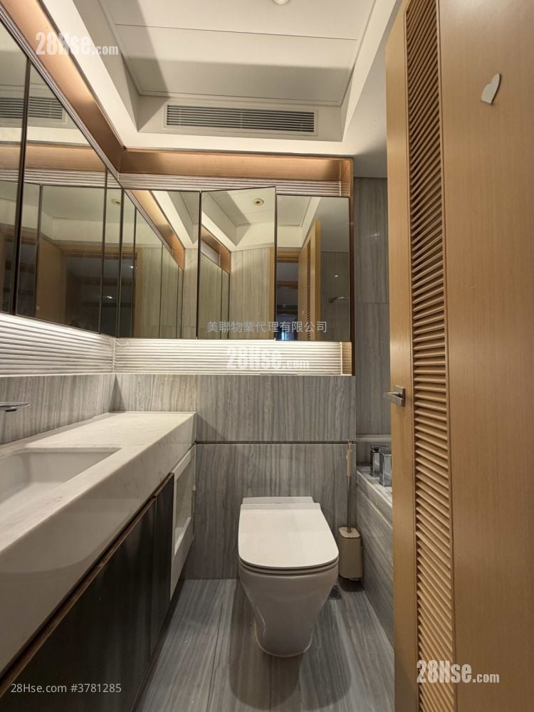 The Visionary Sell 4 Bedrooms 1,975 ft²