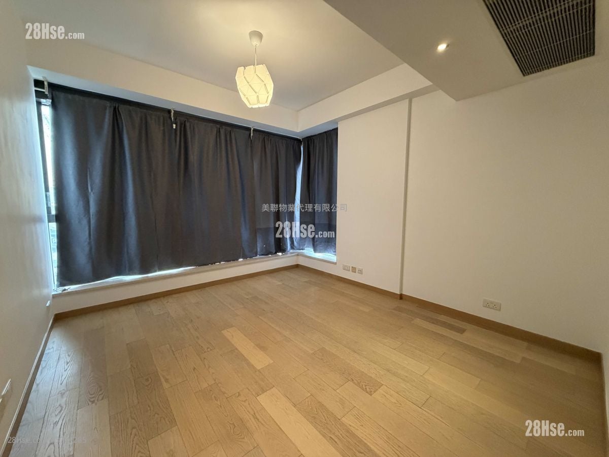 The Visionary Sell 4 Bedrooms 1,975 ft²