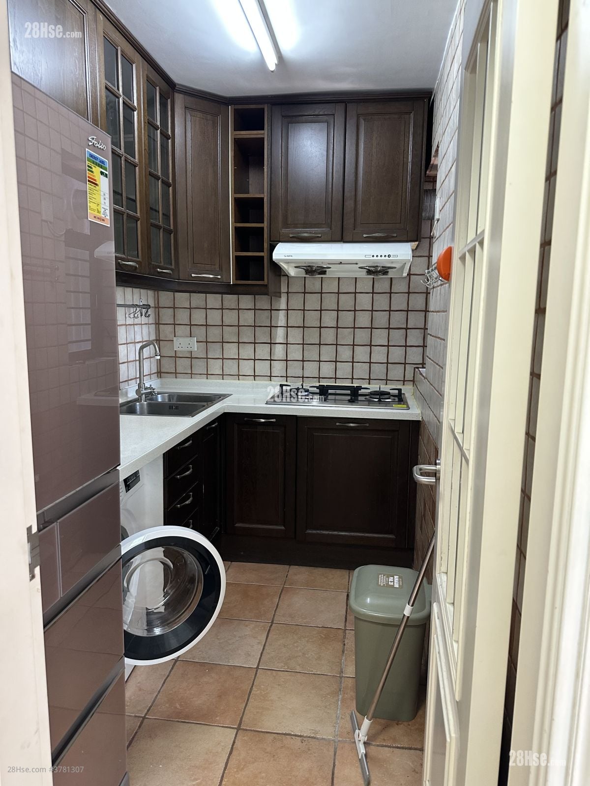 Sun Yuen Long Centre Rental 2 Bedrooms , 1 Bathroom 466 ft²