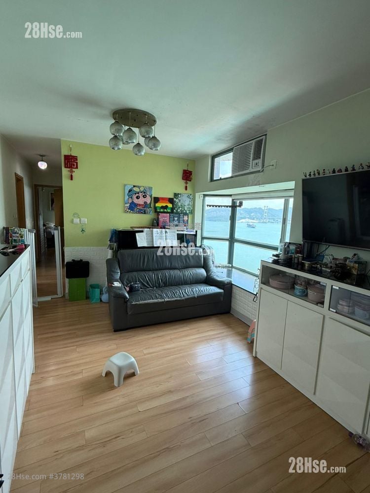 Sea Crest Villa Sell 3 Bedrooms , 2 Bathrooms 632 ft²