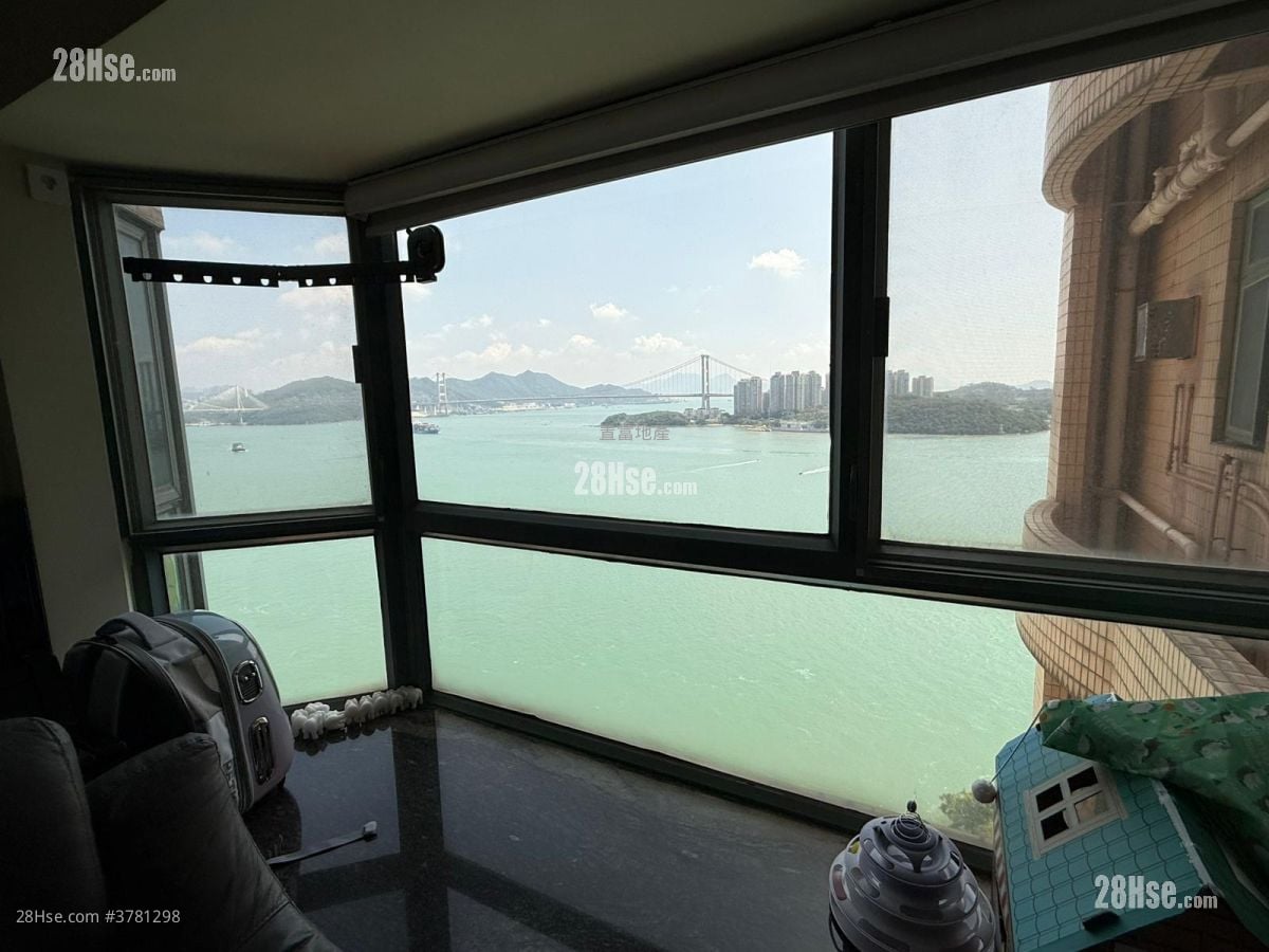 Sea Crest Villa Sell 3 Bedrooms , 2 Bathrooms 632 ft²