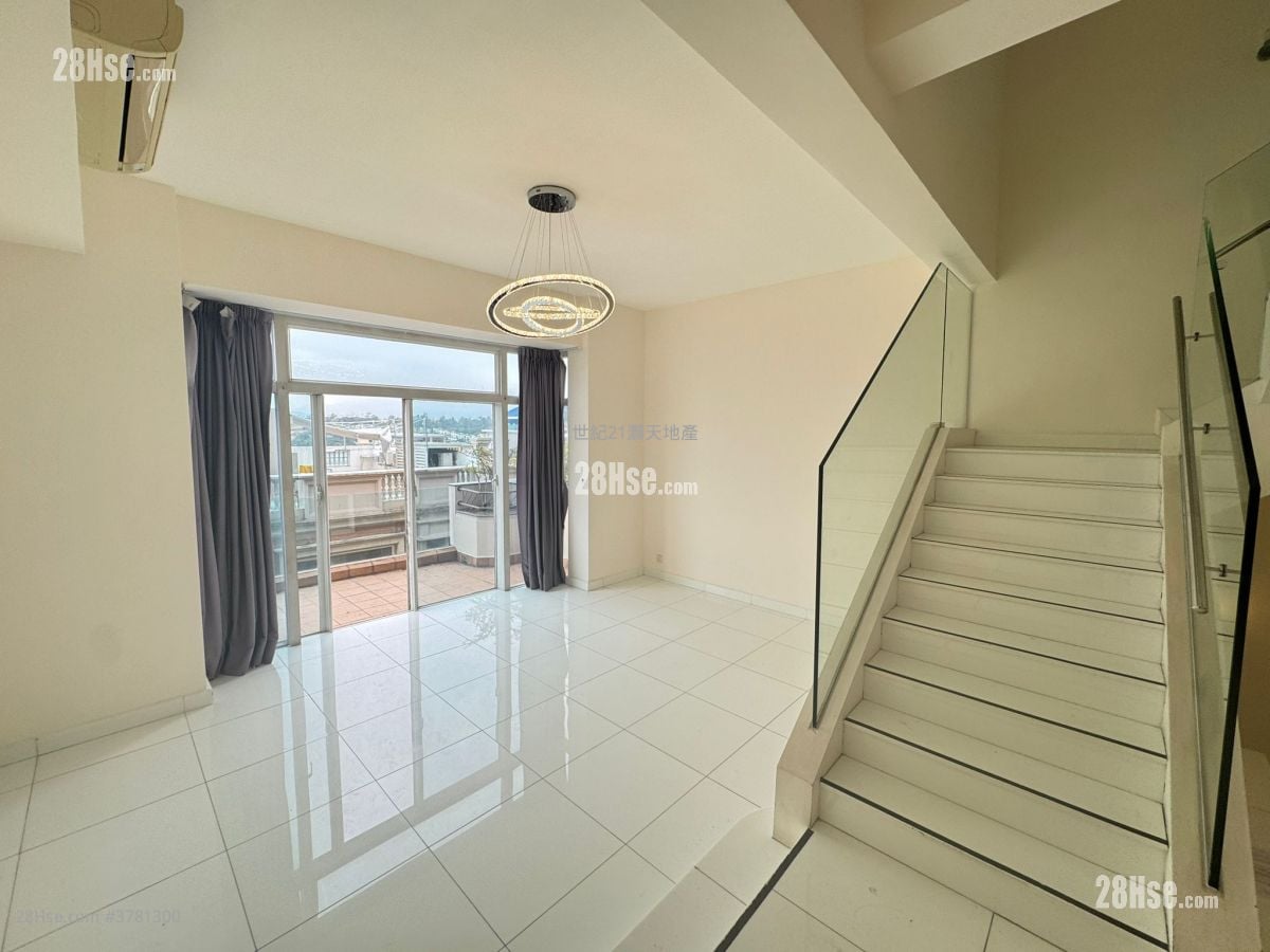 The Beverly Hills Rental 5+ Bedrooms , 2 Bathrooms 1,606 ft²