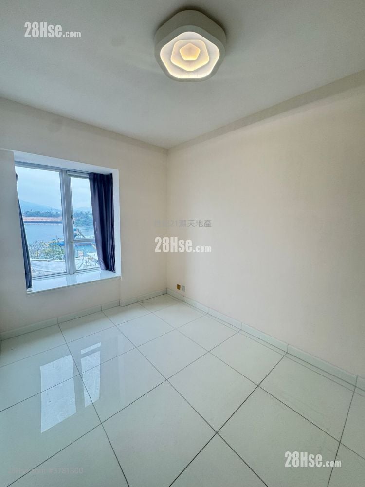 The Beverly Hills Rental 5+ Bedrooms , 2 Bathrooms 1,606 ft²