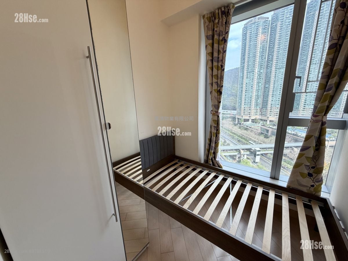 Century Link Rental 3 Bedrooms , 2 Bathrooms 645 ft²