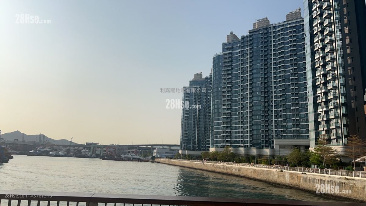 Grand Victoria Rental 2 Bedrooms , 1 Bathroom 532 ft²