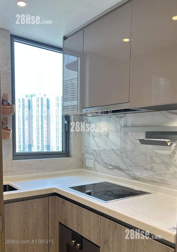 Grand Victoria Rental 2 Bedrooms , 1 Bathroom 532 ft²