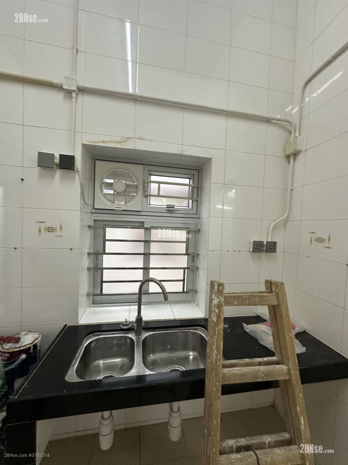 Tsing Chuen Wai Rental 1 Bedroom , 1 Bathroom 350 ft²