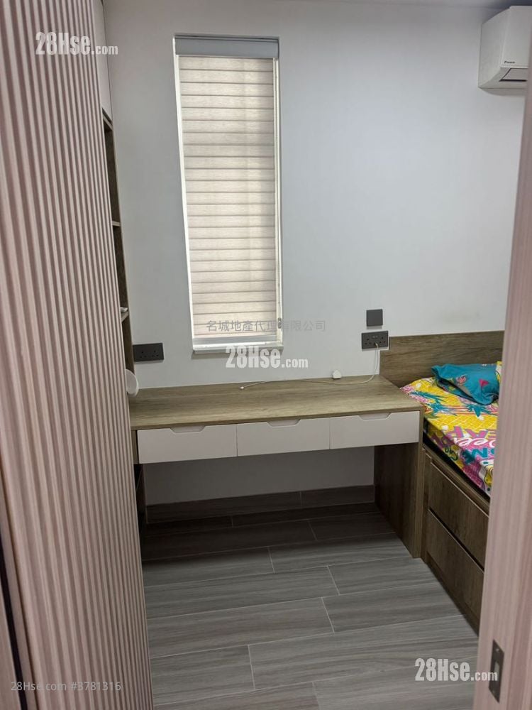 Choi Wo Court Sell 439 ft²